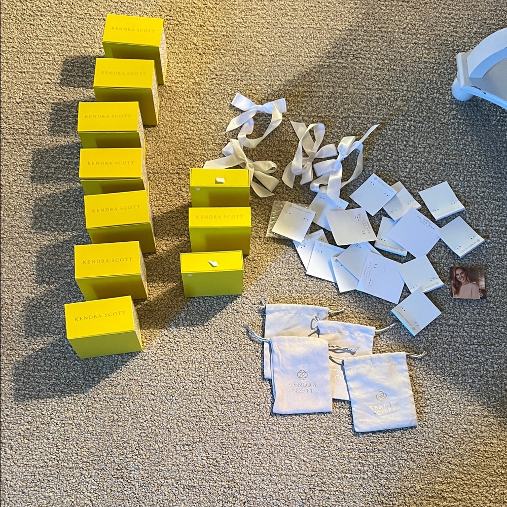 Kendra Scott boxes bags cards ribbons